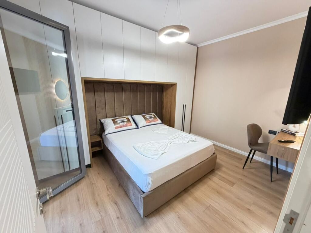 🏡 Apartment 1+1 + parking space for rent 📍 Kosovarëve Street, near Conad💶 Price: 950€/month