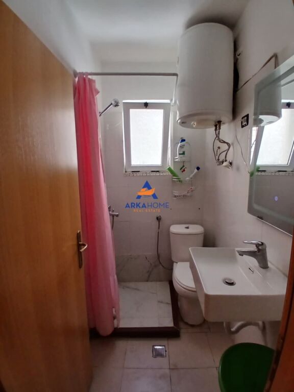 AFFITTASI APPARTAMENTO 1+1+VERANDA "VIA FORTUZI" 60.000 LEKE