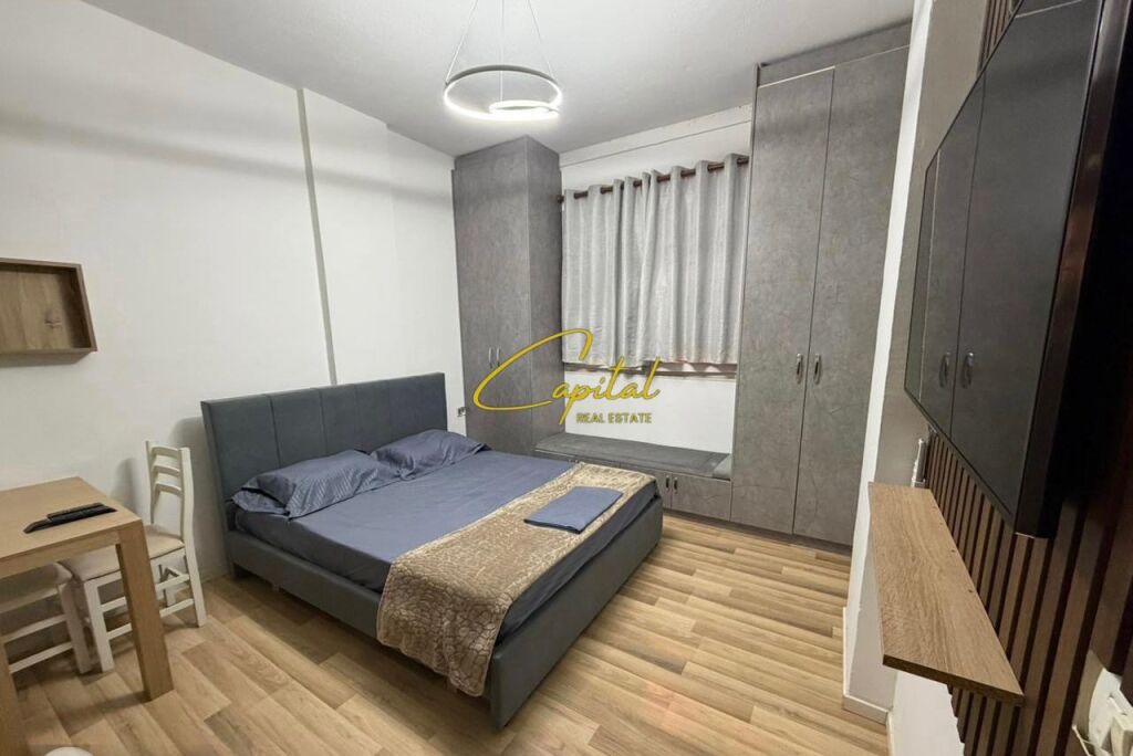 MONOLOCALE IN AFFITTO 30 M2 XHAMLLIKU 35.000 LEKE