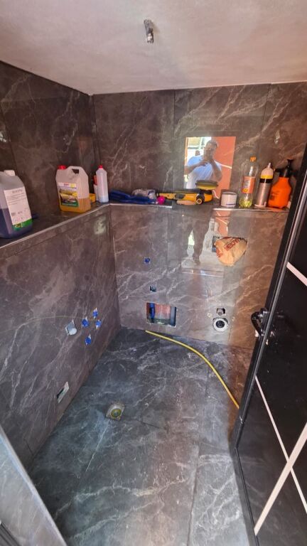 ☕ Bar-Caffè in affitto a Xhafzotaj