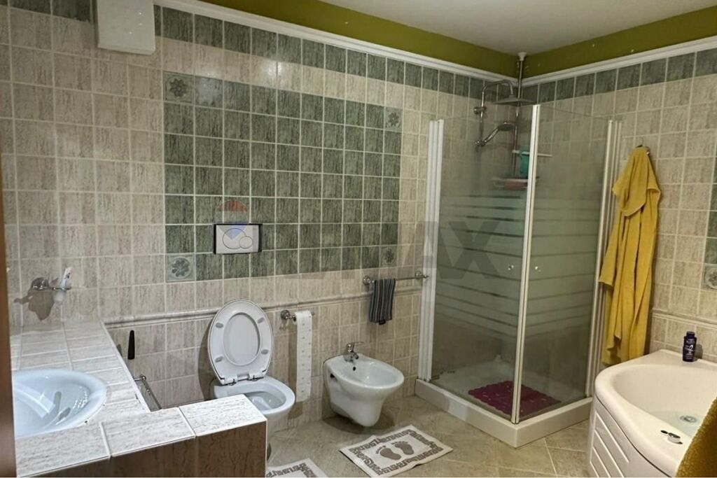 Apartament 3+1 ne Shitje Rr. Fortuzi Mine Peza