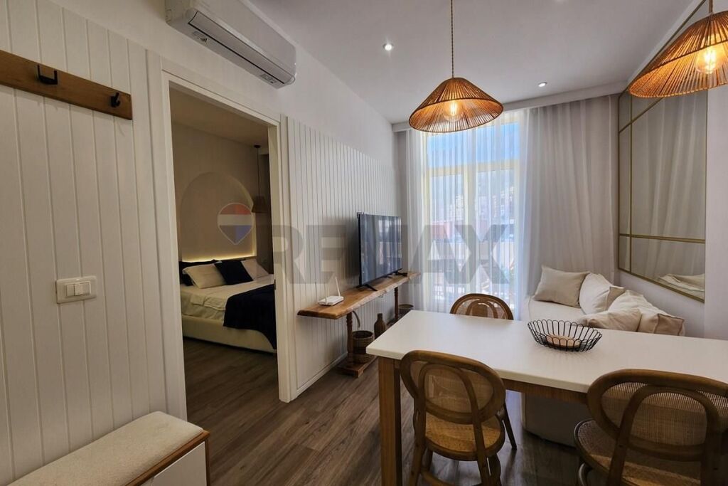 Apartament Luksoz 1+1 me Pamje Deti në Santorini
