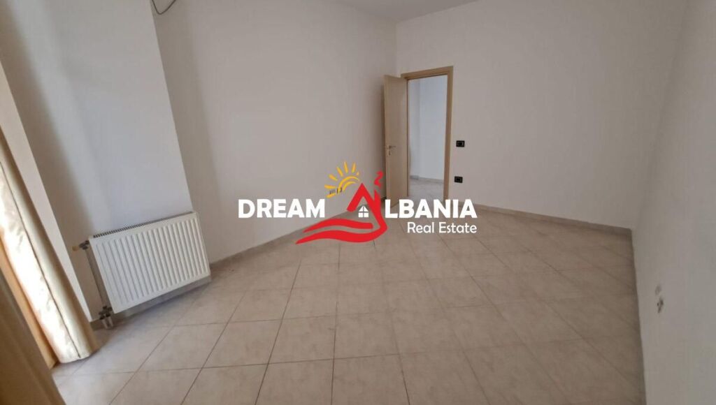 Appartamento 2+1+2WC in vendita Comune di Parigi, Complesso KIKA 2 (ID 51210002)