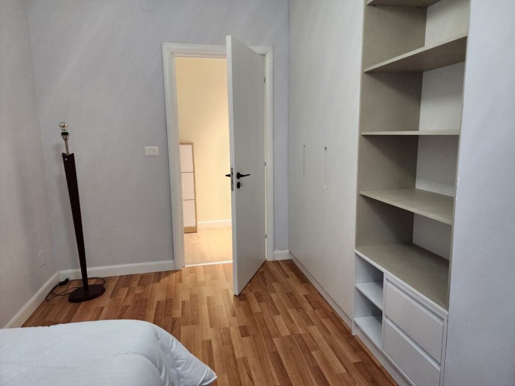 Apartment 2+1 for rent at Komuna e Parisit