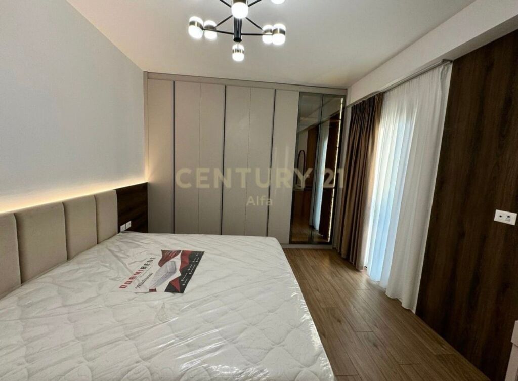 APARTMENT 2+1+PARKING SPACE AT TIRANA GARDEN BUILDING!
