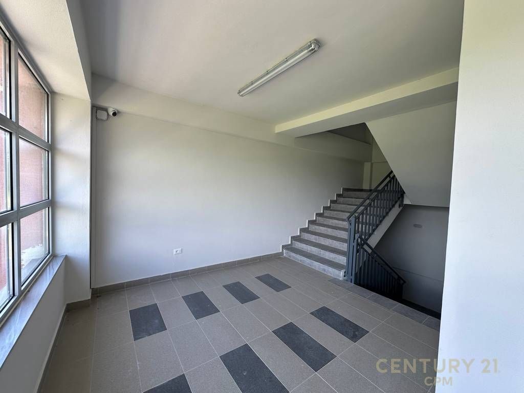 Capannone Industriale in Affitto – Prush, Tirana 2.150 € /Mese