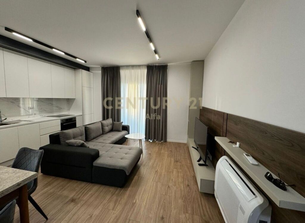 APARTMENT 2+1+PARKING SPACE AT TIRANA GARDEN BUILDING!