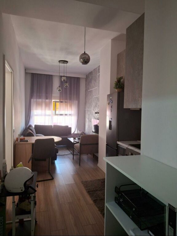 Appartamento in affitto 1+1+parcheggio a Mangalemi in Ali Dem