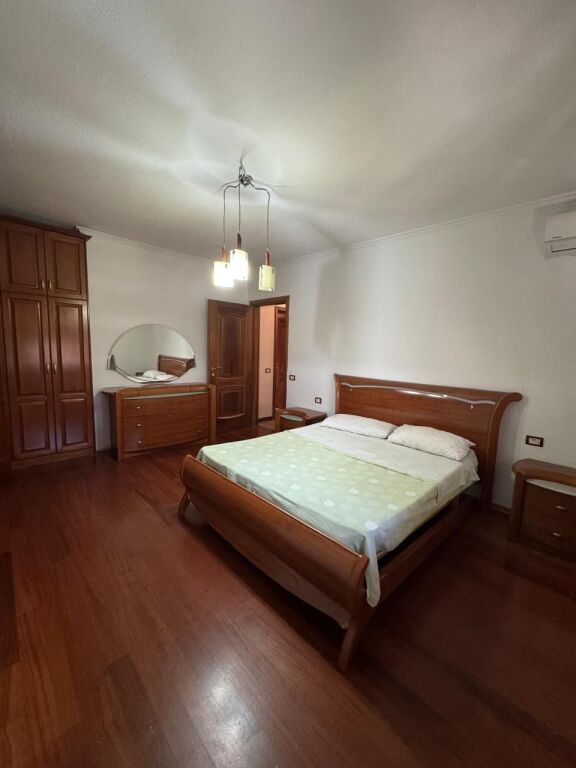 APARTMENT FOR RENT 3+1, PARIS COMMUNE