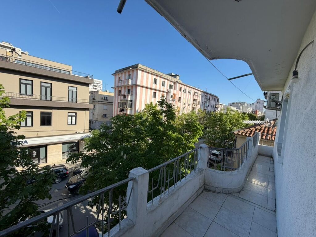 Jepet me Qera apartment  2+1+2