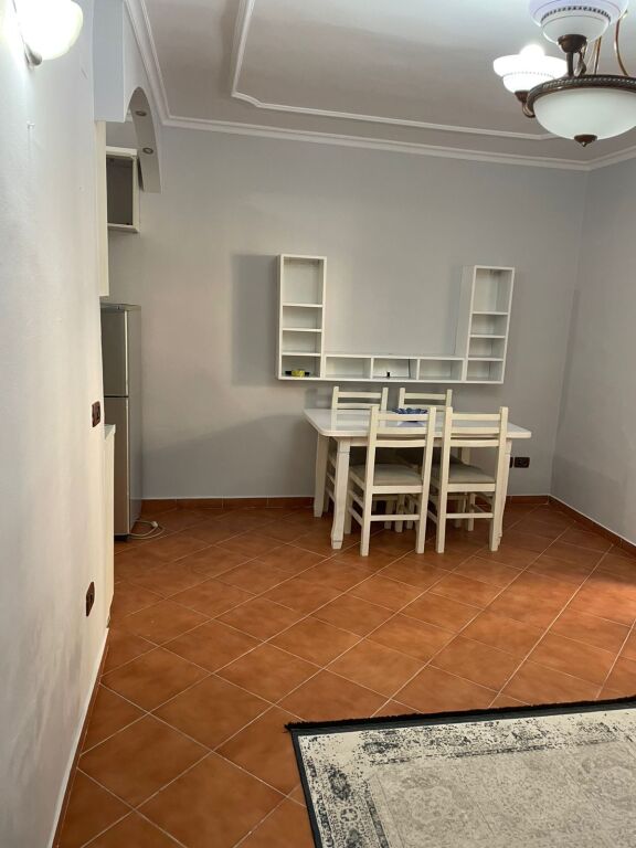 Appartamento 1+1+1 Balcone In Affitto