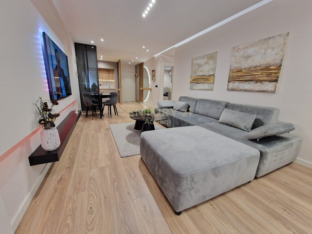 FORMER EXHIBITION, LUXURY 2+1 APARTMENT FOR RENT!!