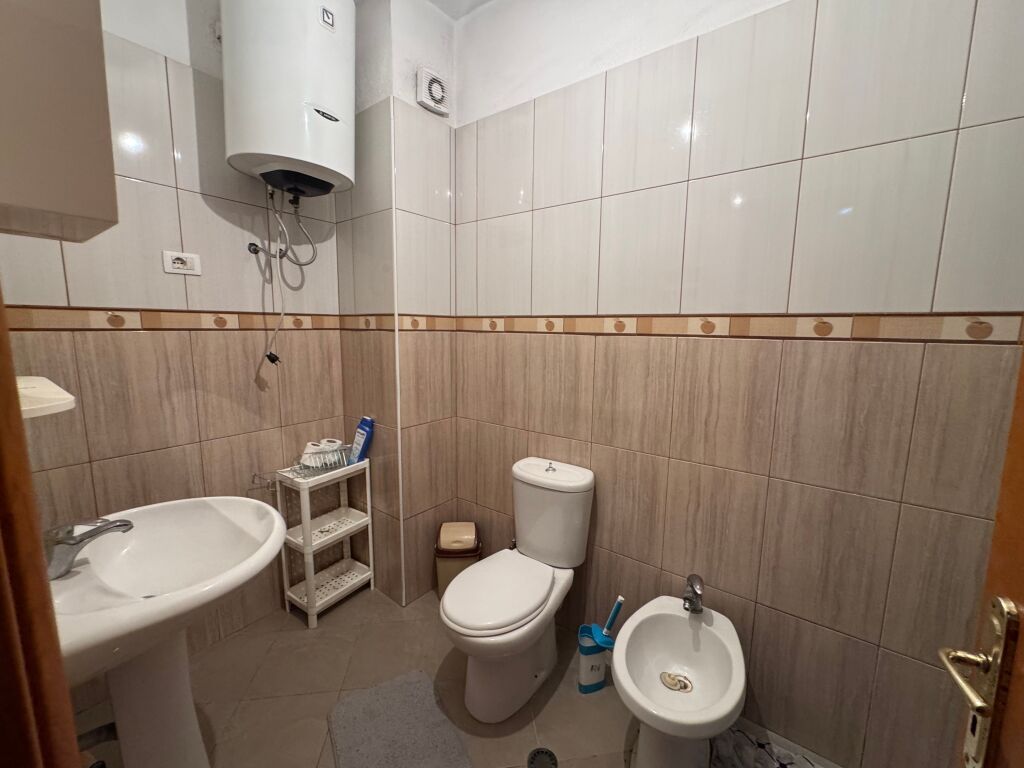 Apartament 1+1 me qira tek Rrapo Hekali