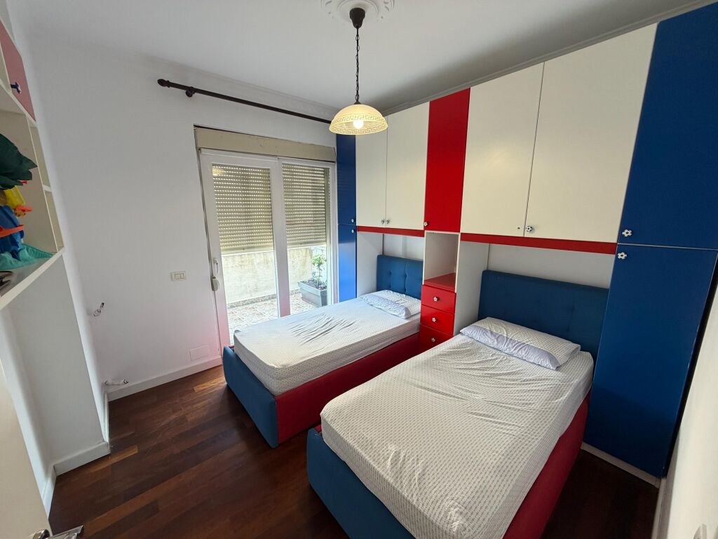 Apartament me qera 2+1 Astir , Bohemi