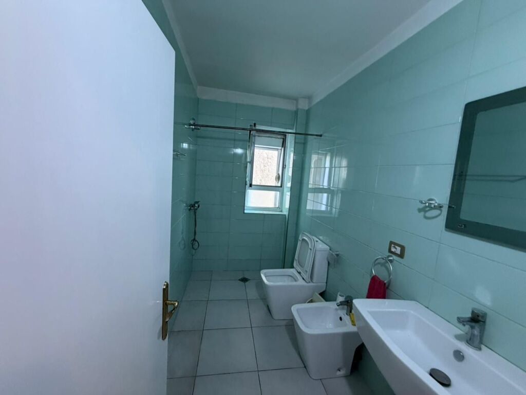 Jepet me Qera apartment  2+1+2
