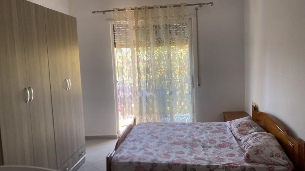 JEPET APARTAMENT ME QERA 1+1, RRUGA E DIBRES