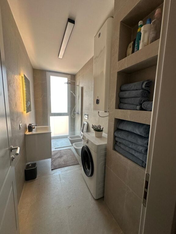 🏠 Jepet Apartament me Qira