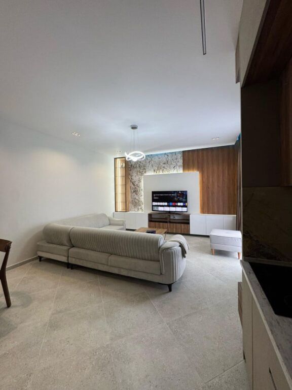 Villa a 2 Piani in Affitto Vicino al Tegut (ID BV22464) Tirana