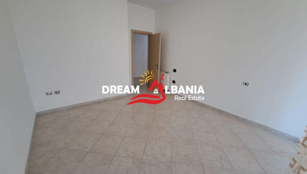 Appartamento 2+1+2WC in vendita Comune di Parigi, Complesso KIKA 2 (ID 51210002)