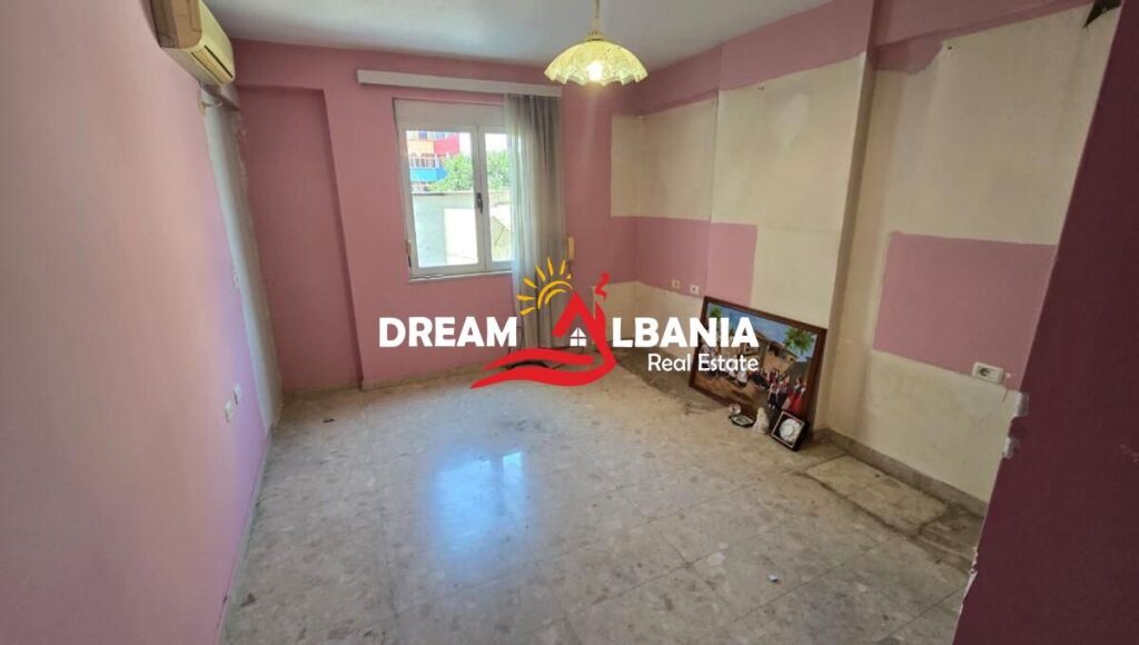 Shitet garsoniere ne Qender prane Piazza (ID 4101895)