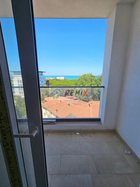 **SHITET APARTAMENT 1+1 ME PAMJE PANORAMIKE NGA DETI – KOMPLEKSI LIBURNA**