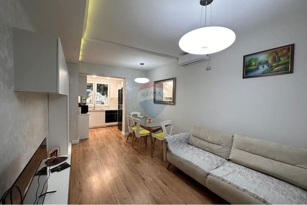 Villa - For Sale - Porcelan, Tirana
