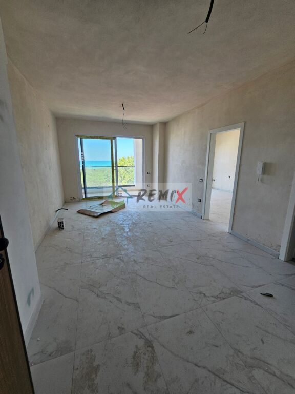 **SHITET APARTAMENT 1+1 ME PAMJE PANORAMIKE NGA DETI – KOMPLEKSI LIBURNA**