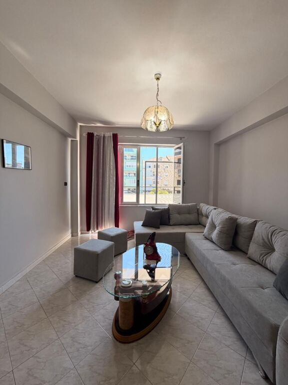 🏡 Appartamento 2+2+2 in Affitto – vicino alla Croce Rossa Durres