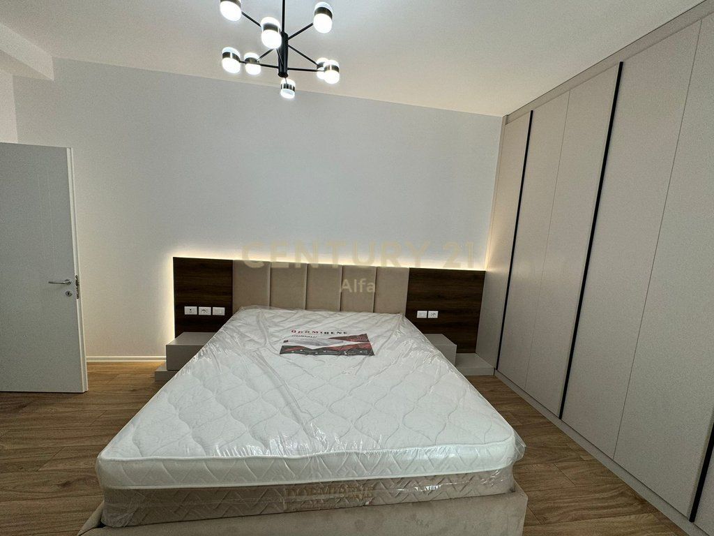 APARTMENT 2+1+PARKING SPACE AT TIRANA GARDEN BUILDING!