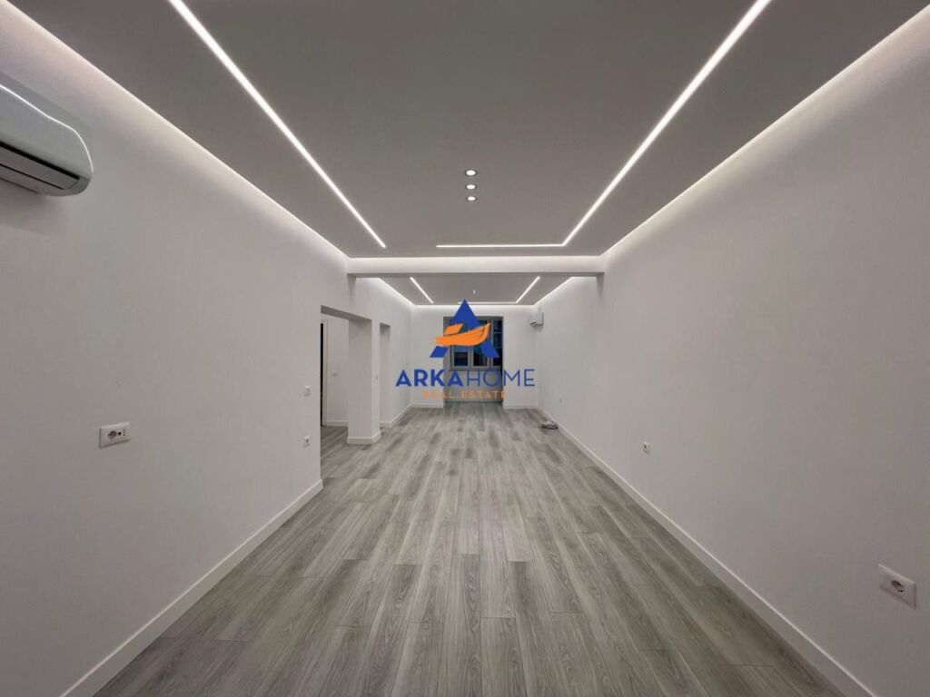 LOCALE PER UFFICIO IN AFFITTO 80M2 "VIA DELLE BARRICATE" 1000 EURO