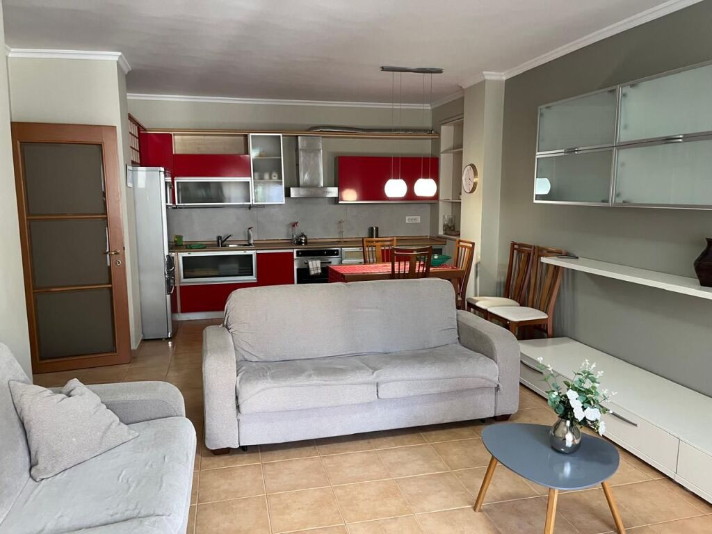 Apartament 1+1 me qira tek Liceu Artistik
