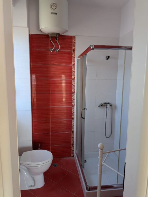 JEPET ME QERA APARTAMENT 3+2 PRANE KRYQIT TE KUQ, DURRES