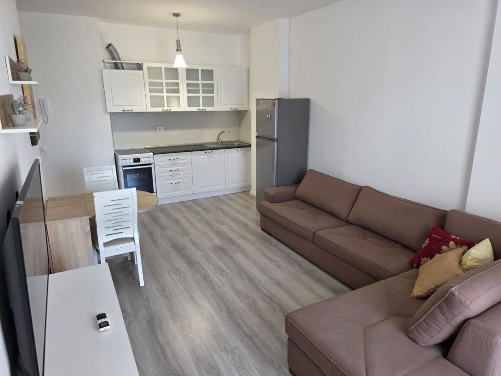 Laprake, kupola, apartment 1+1 for rent! 60,000 Leke