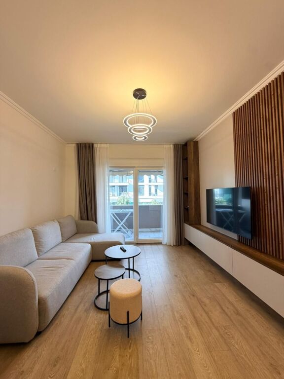 Apartament 1+1 per qera tek komuna e Parisit