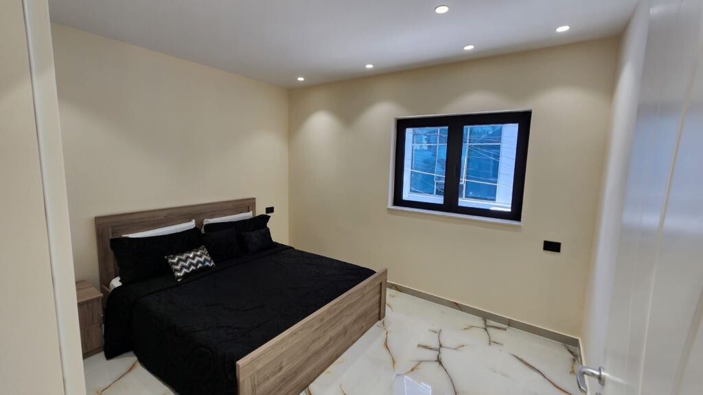 Duplex me qira 2+1+2 – Rruga Pjetër Budi !