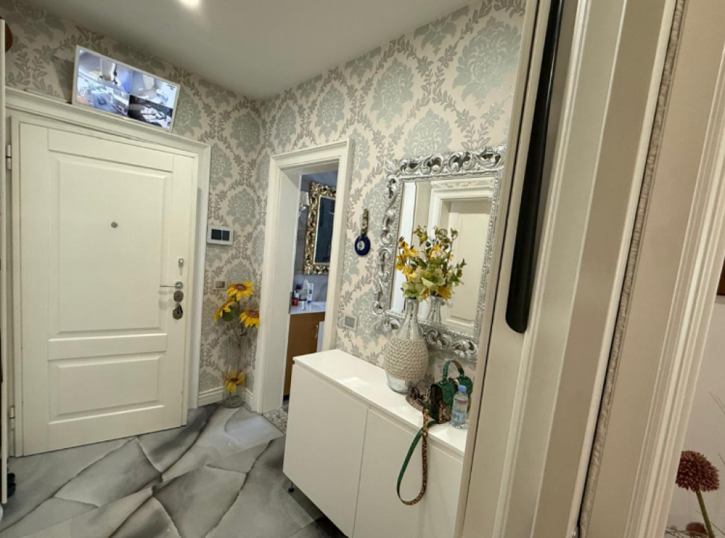 Apartment 3+1+2 with Garage &amp; Storage for Sale – Paris Municipality