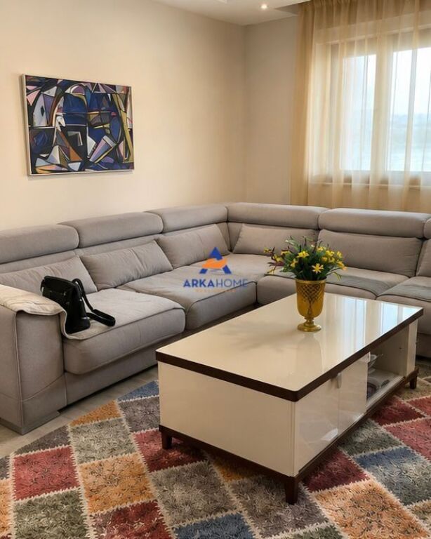 VENDESI APPARTAMENTO 1+1 "VIALE ZOGU I PARE" 252.300 EURO