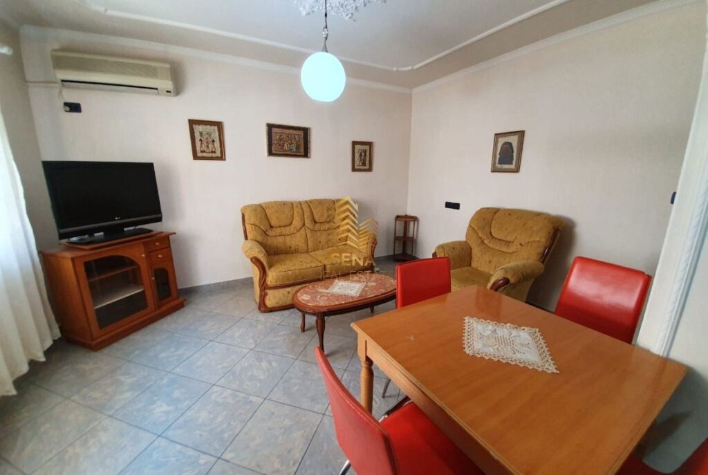 Qira,  Apartament 1+1, Myslym Shyri, 55.000 Lek/muaj