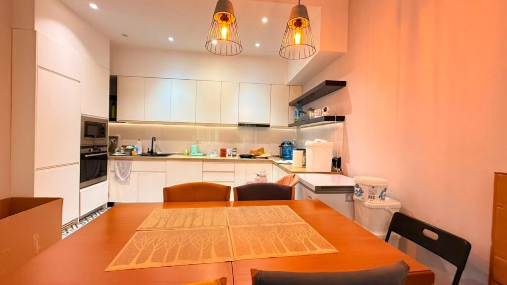 Apartament 2+1 me Qira te Komuna e Parisit, Tiranë - Widok 4