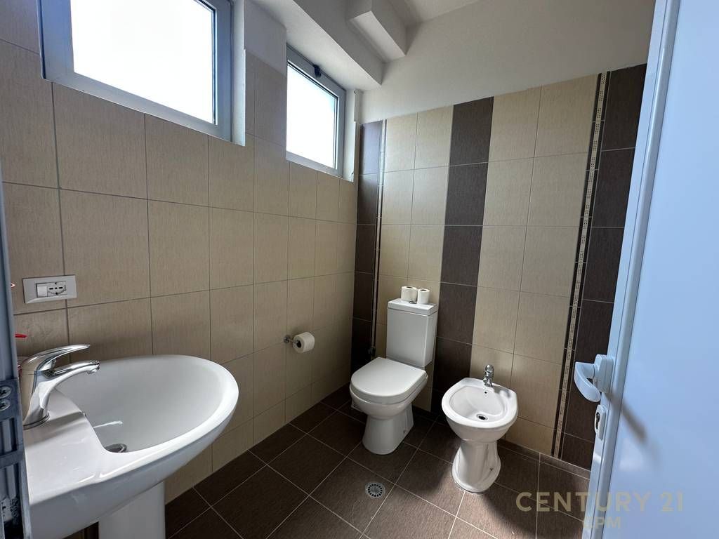 Capannone Industriale in Affitto – Prush, Tirana 2.150 € /Mese
