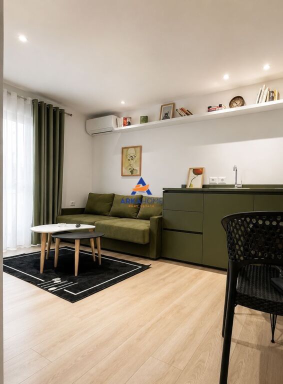 VENDESI APPARTAMENTO 3+1+BALCONE (DIVISO IN DUE APPARTAMENTI 1+1)+BALCONE "VIA FORTUZI" 250.00 EURO