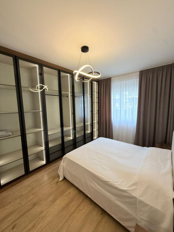 Apartament 1+1 per qera tek komuna e Parisit