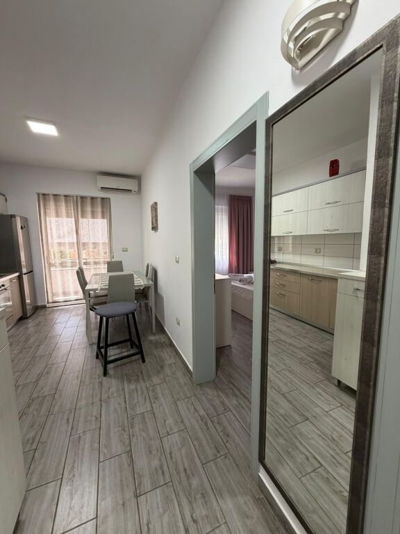 JEPET ME QERA APARTAMENT 1+1, BULEVARDI DYRRAH, DURRES.