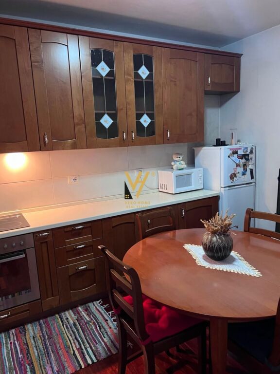JEPET APARTAMENT 1+1+BLK ME QERA TE 21 DHJETORI 55.000 LEKE