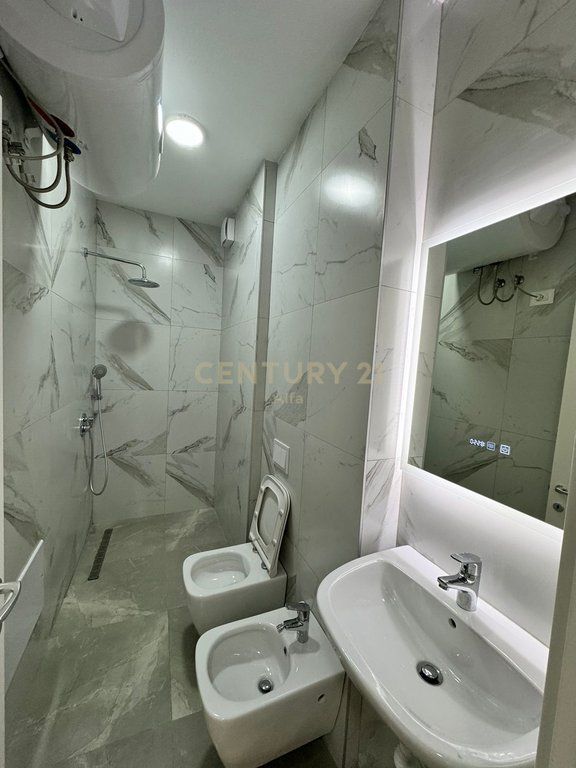 APARTAMENT 2+1+POST PARKIMI TE TIRANA GARDEN BUILDING!