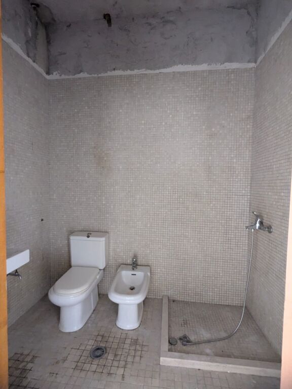 OKAZION SHITET APARTAMENT 2+1 PRANE GJENDJES CIVILE VLORË