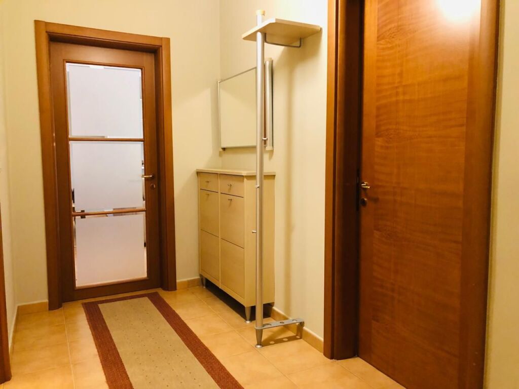 Apartament 1+1 me qira tek Liceu Artistik
