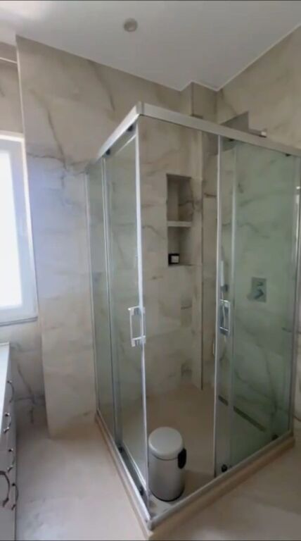 Shitet, Apartament 2+1+2+ Depo, Rruga Bill Klinton, Tirane