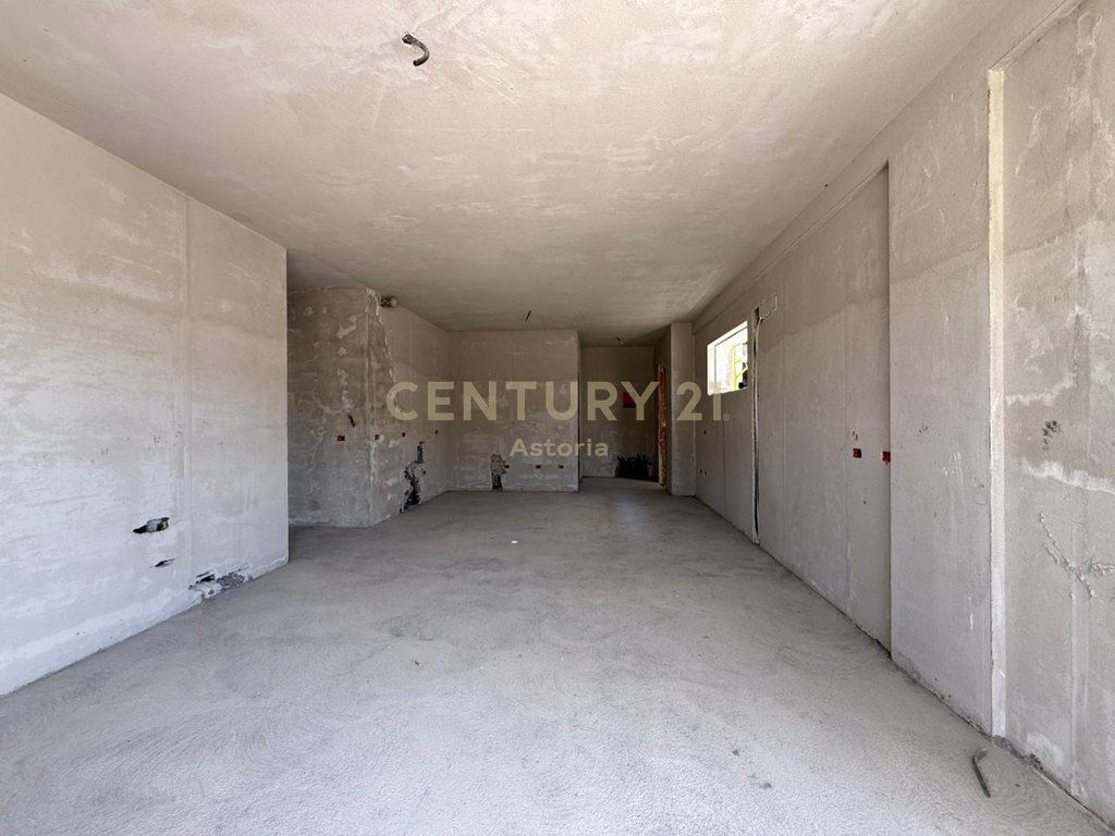 Appartamento di lusso 3+1+2+posto auto in vendita nella residenza "MAISON DE LA TERRE" Mjull-Bathore