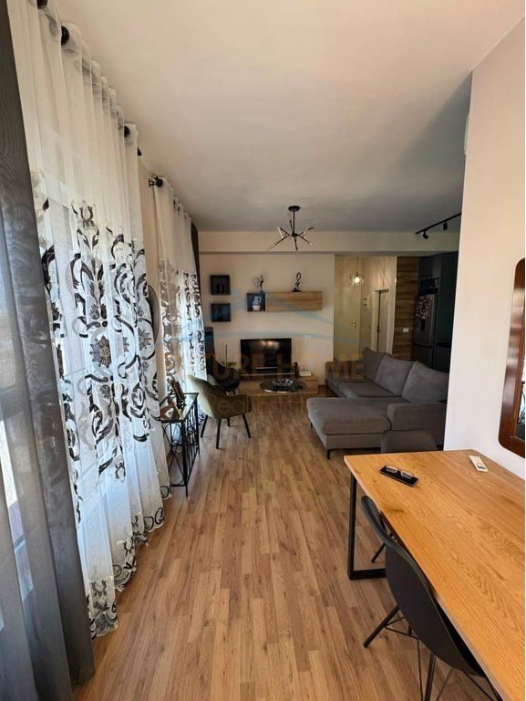 Shitet, Apartament 3+1+2, Kompleksi Mangalem, Ali Demi, Tiranë